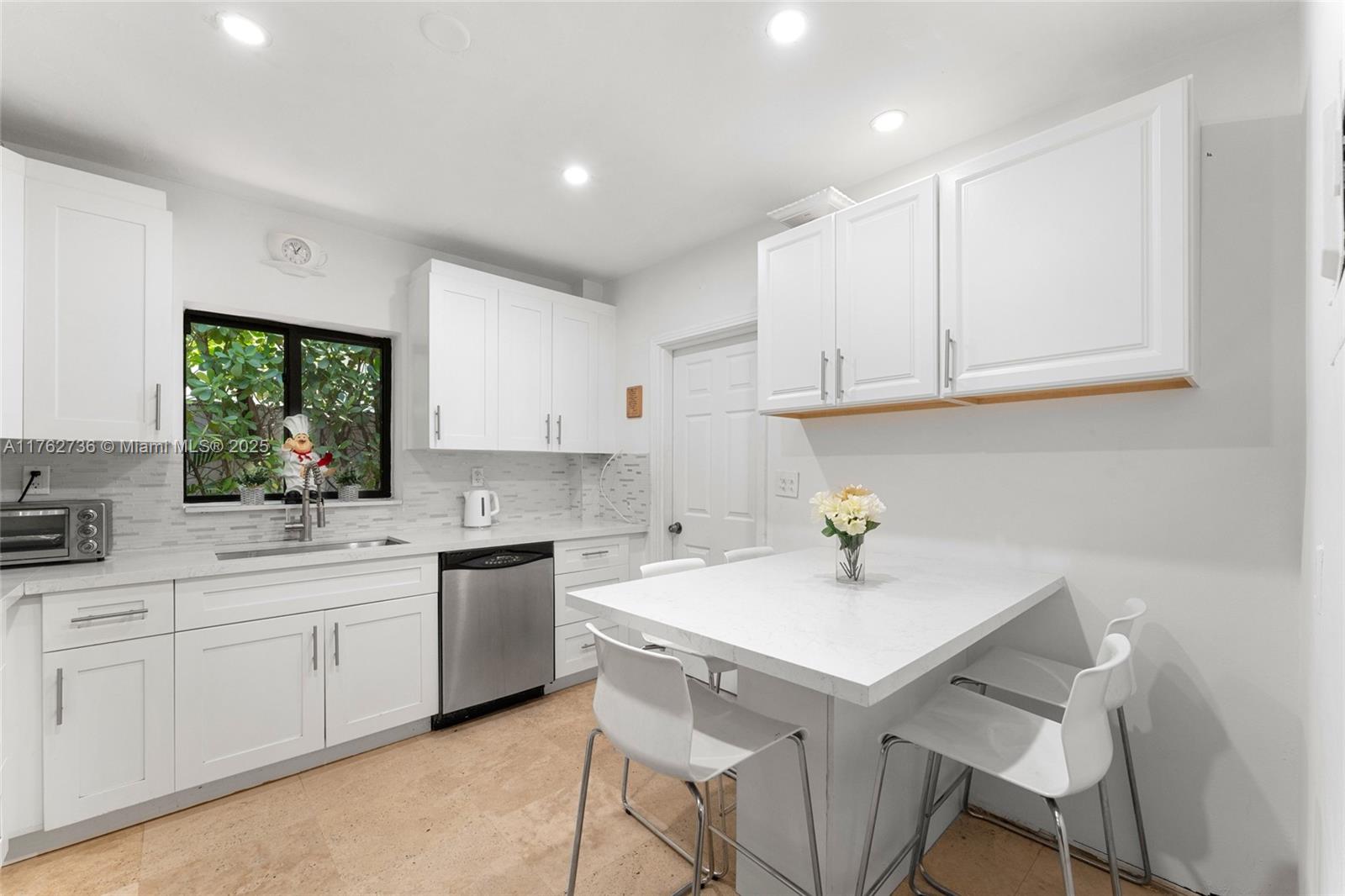 AMD PLAT OF SUNSET LAKE S - Residential