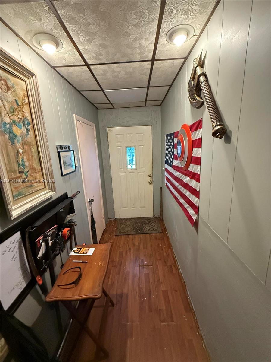 CAROL CITY CORR PL OF - Residential