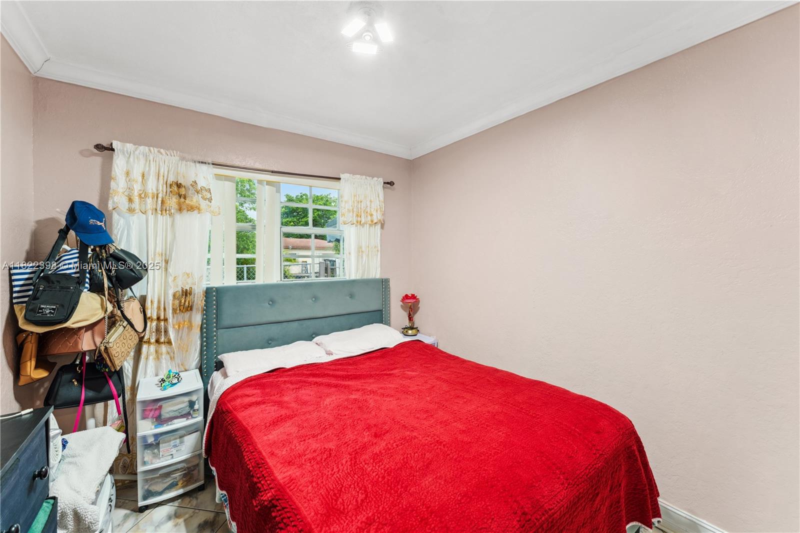 THE TROPICS AMD - Residential