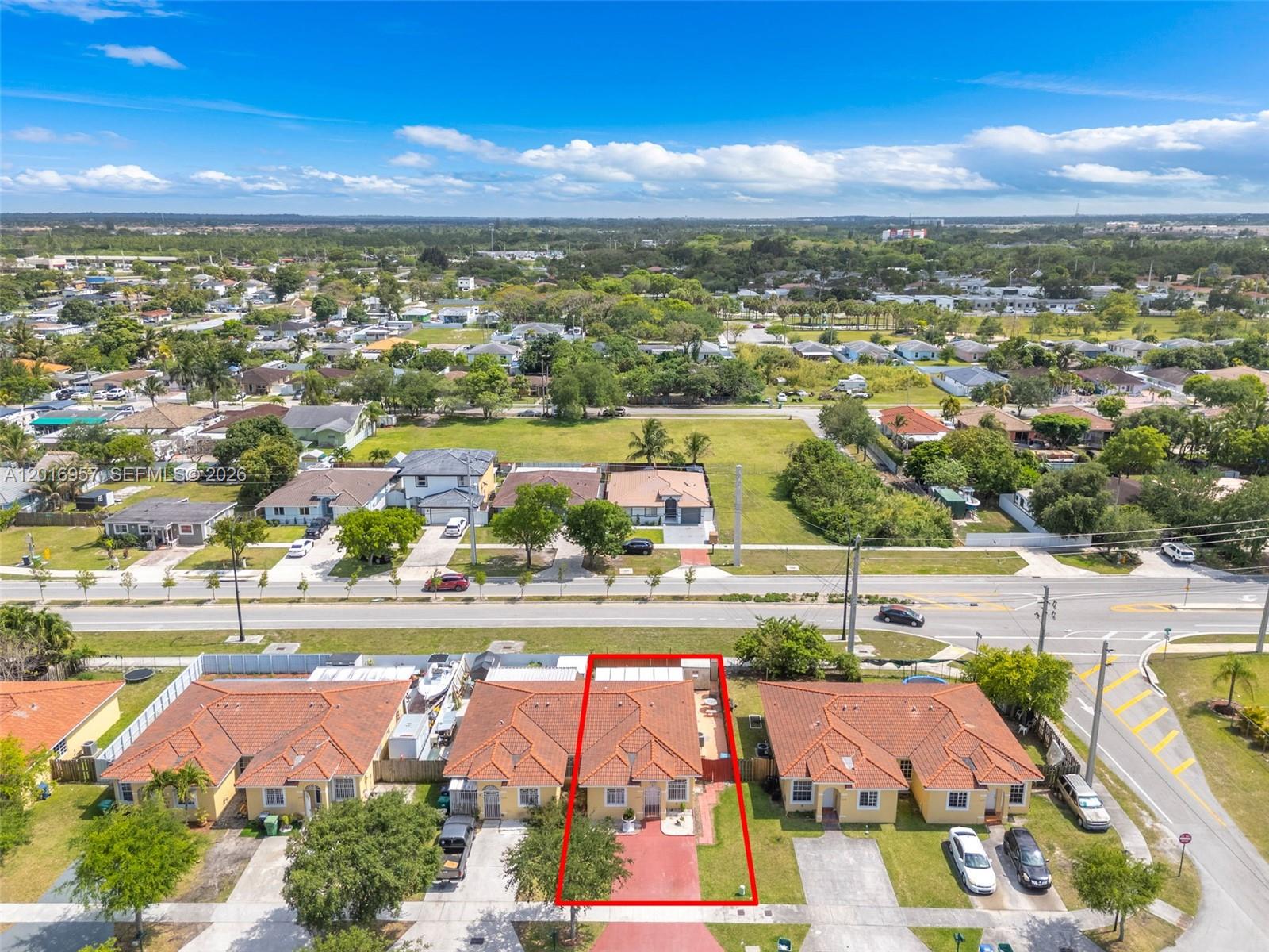 IVON CONDO - Residential