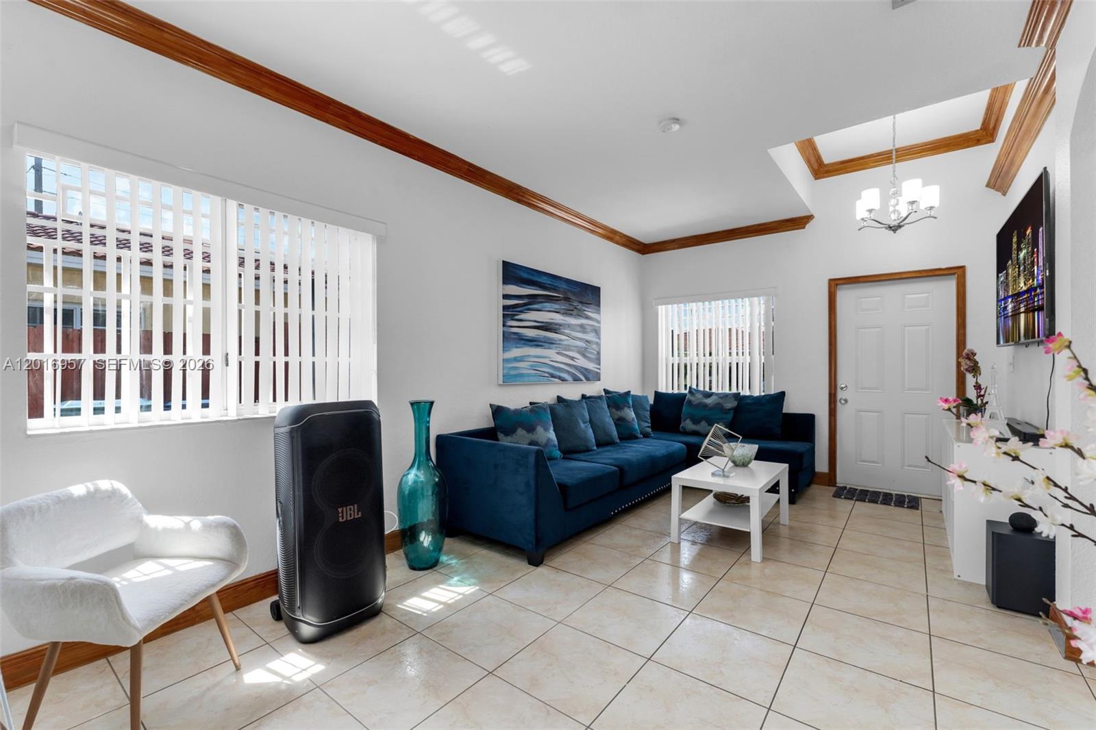 IVON CONDO - Residential