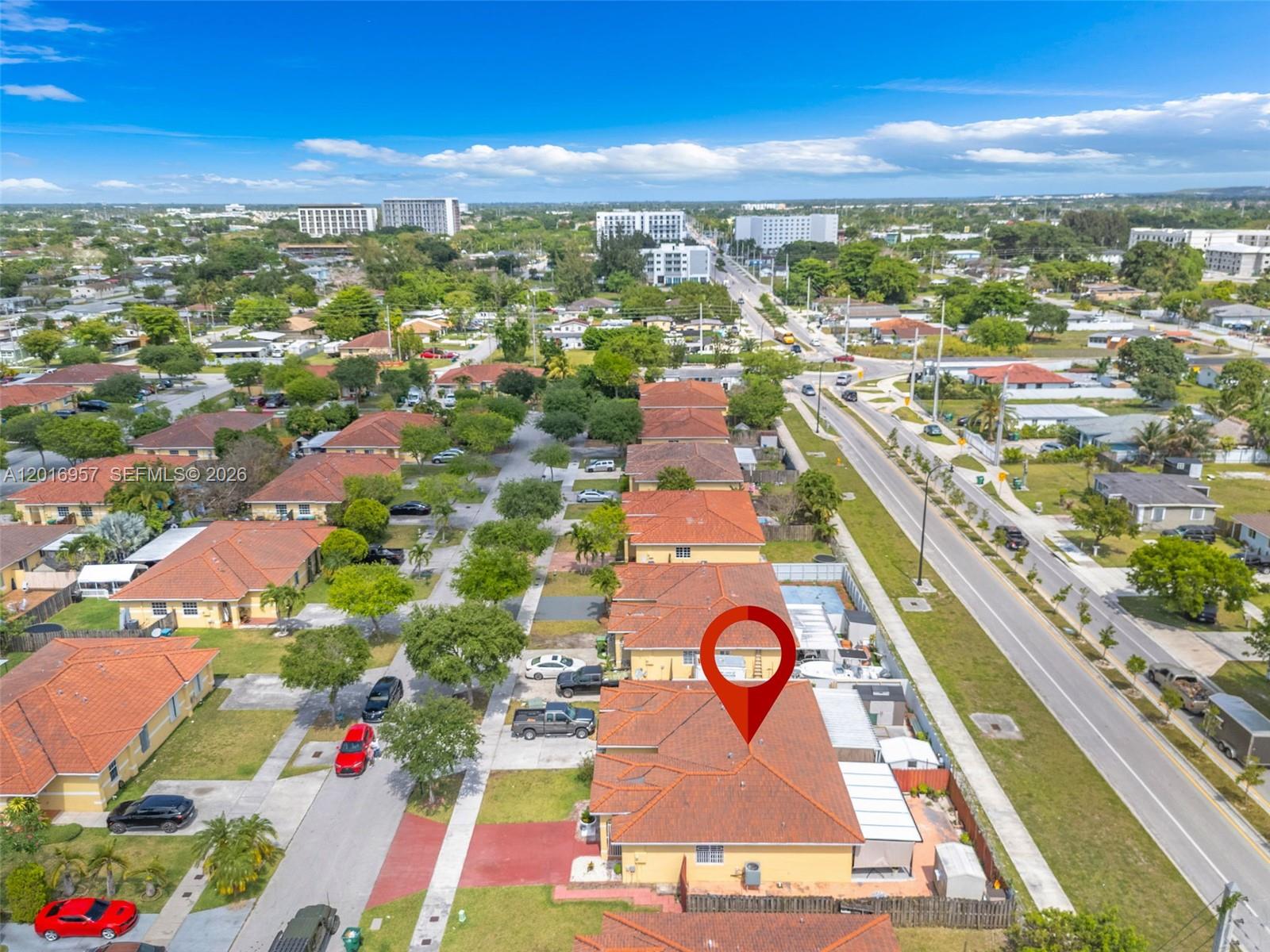 IVON CONDO - Residential
