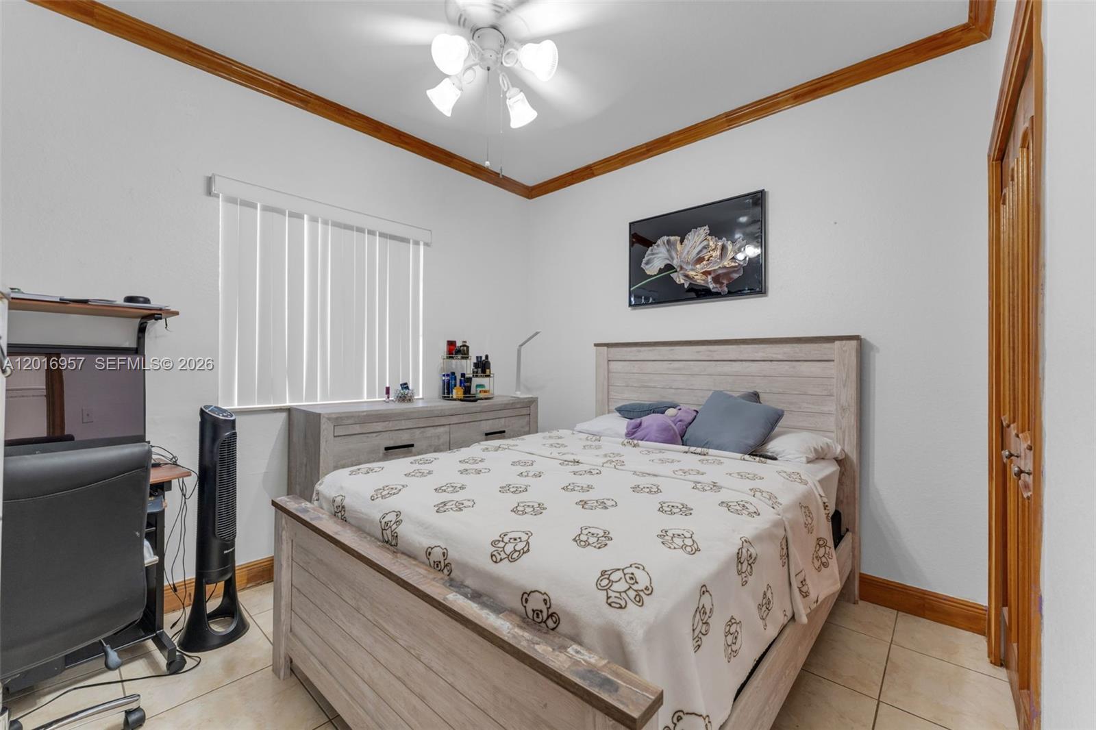 IVON CONDO - Residential