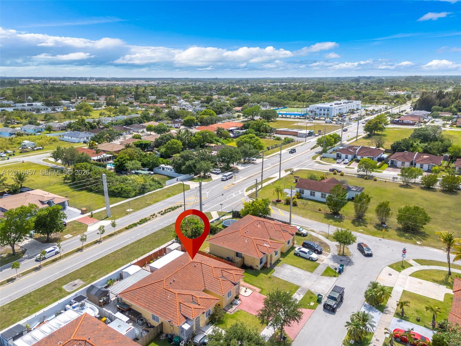 IVON CONDO - Residential