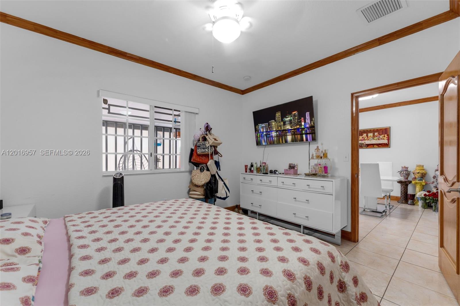 IVON CONDO - Residential