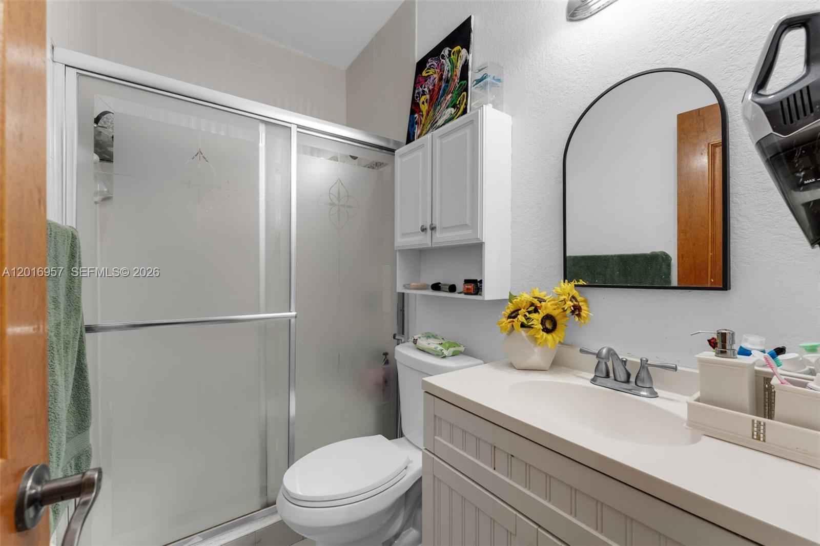 IVON CONDO - Residential