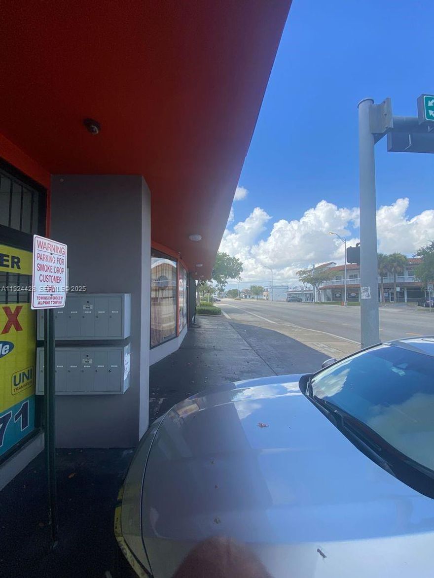 Positioned on one of Miami Gardens’ busiest commercial corridors, this versatile retail space offers exceptional visibility, strong traffic counts, and direct frontage along NW 27th Avenue. The property is ideal for retailers, service-based businesses, professional offices, or quick-serve concepts seeking a high-exposure location in a thriving urban market.