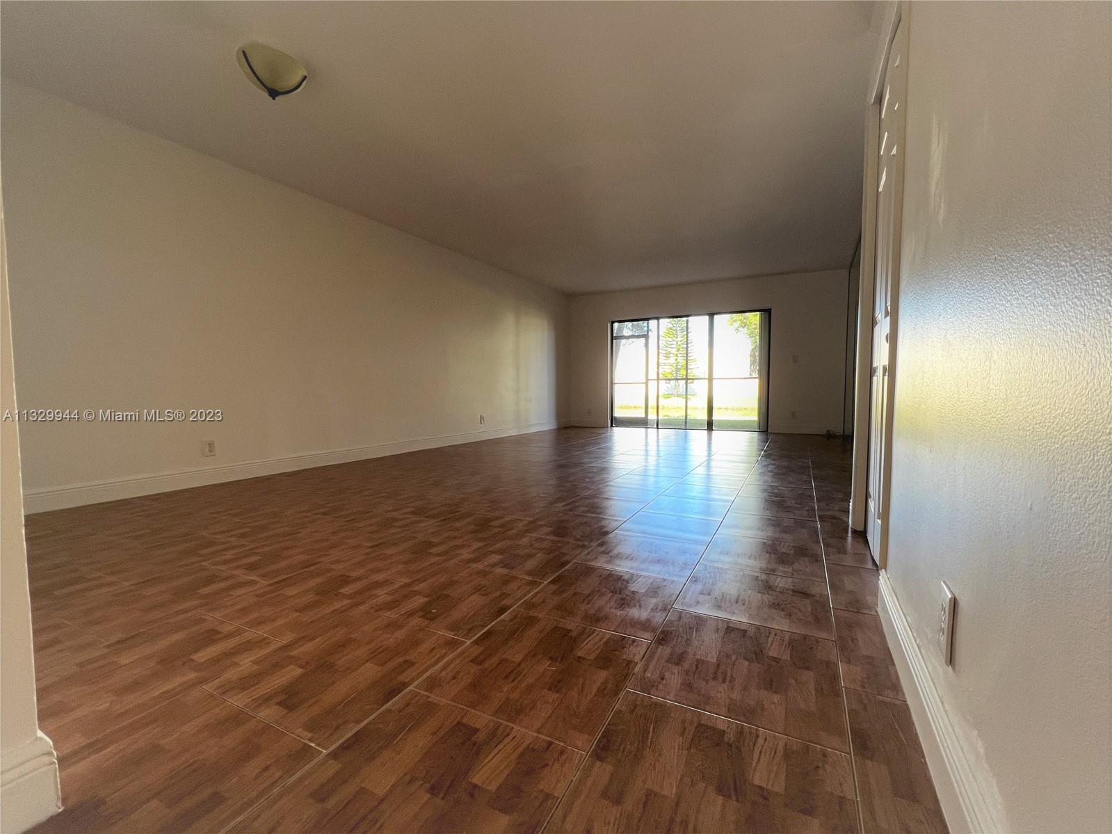 RACQUET CLUB APARTMENTS A - Residential Lease