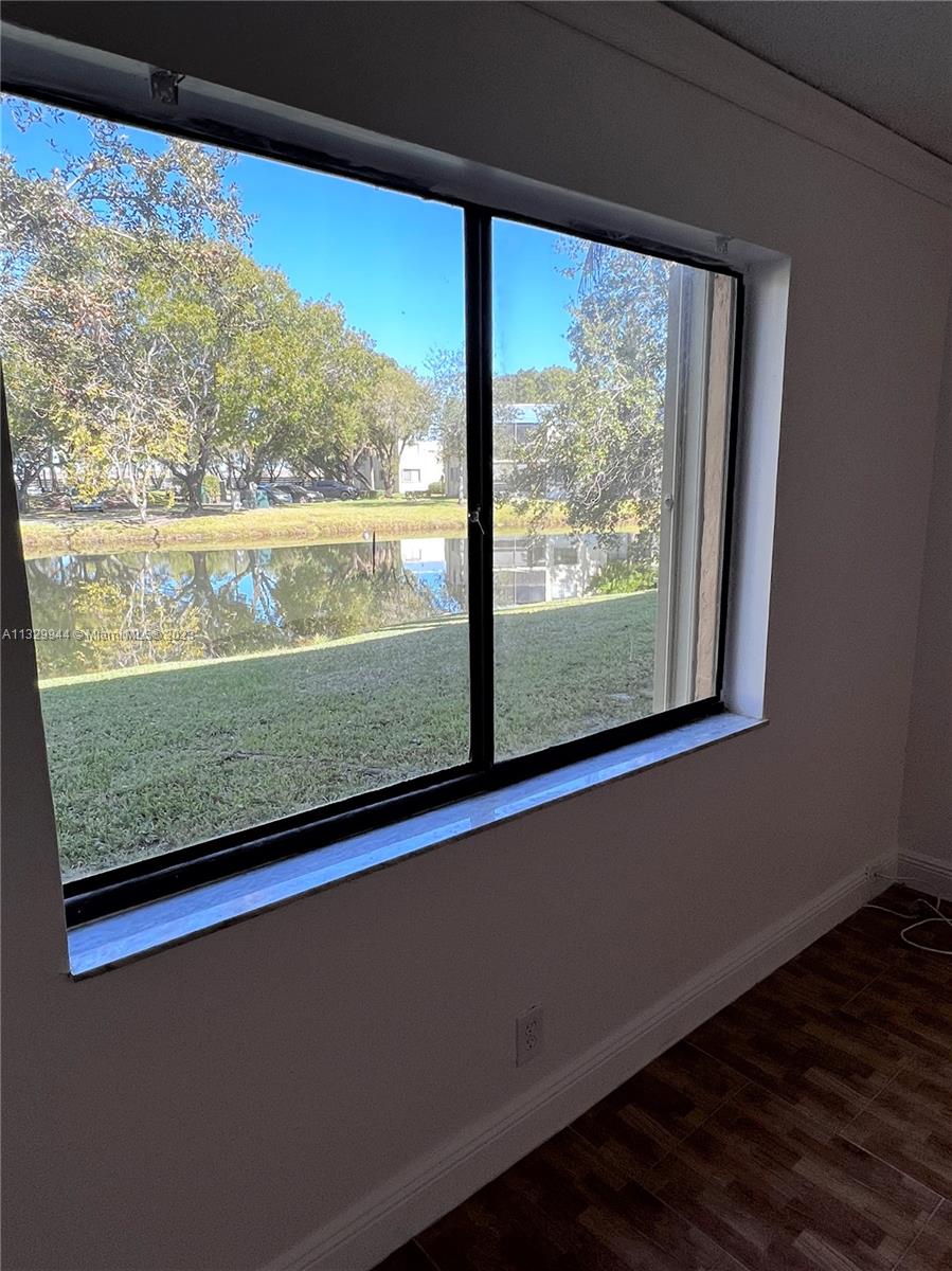 RACQUET CLUB APARTMENTS A - Residential Lease