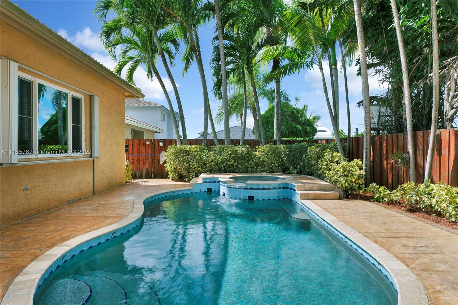 MILON VENTURE - Residential