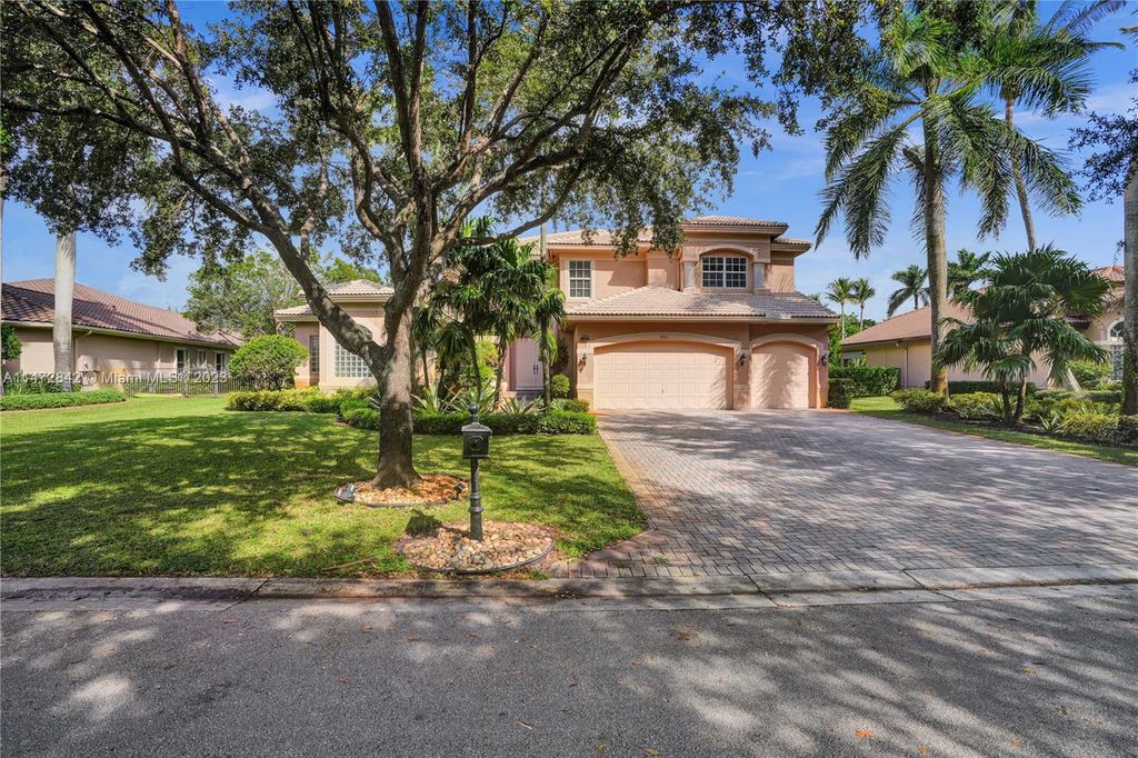 Photo of 10461 N Lake Vista Cir, Davie, FL 33328 (MLS # A11472842)