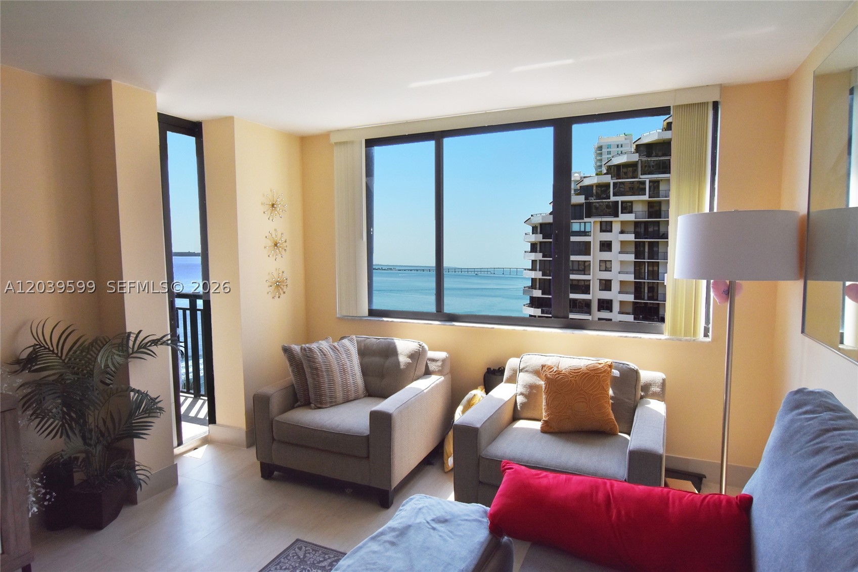 540 Brickell Key Dr 1025