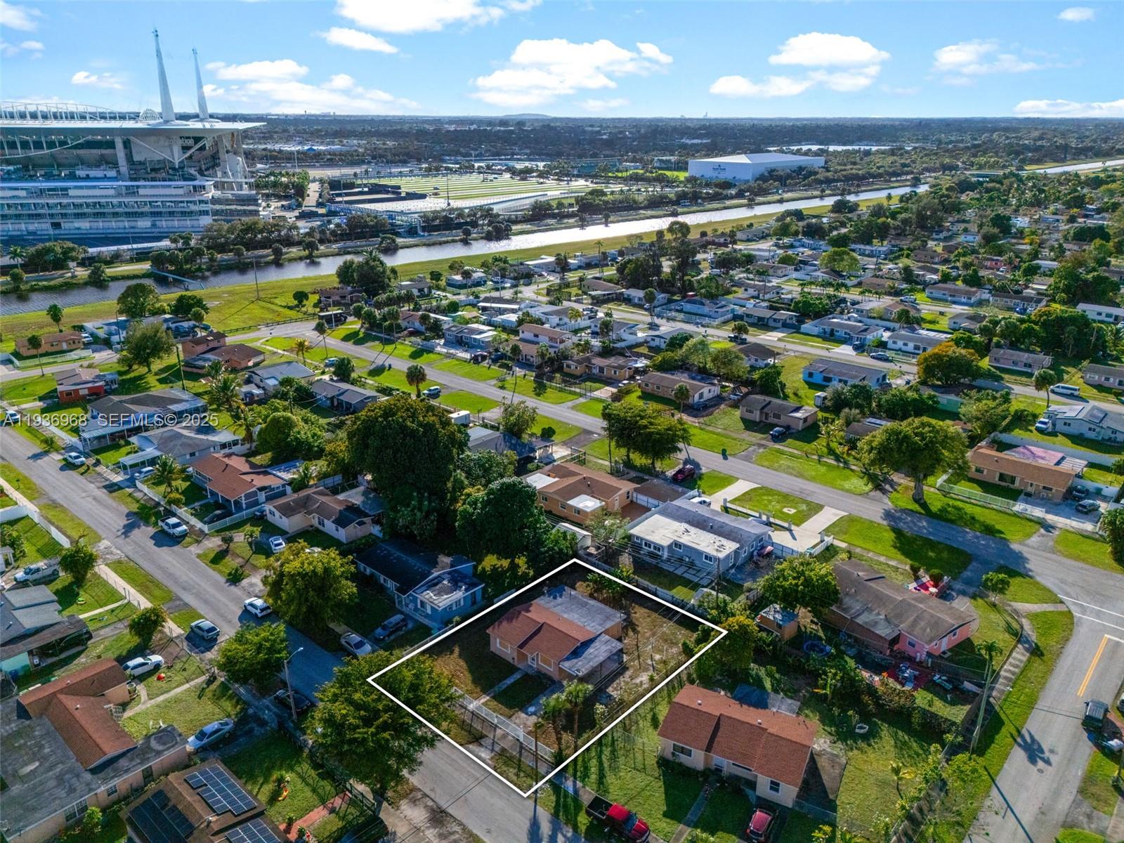 LAKE LUCERNE SEC 3 - Residential