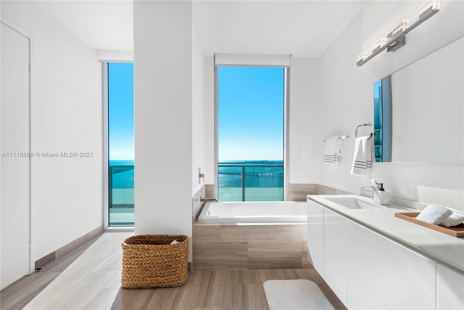 BRICKELLHOUSE CONDO - Residential