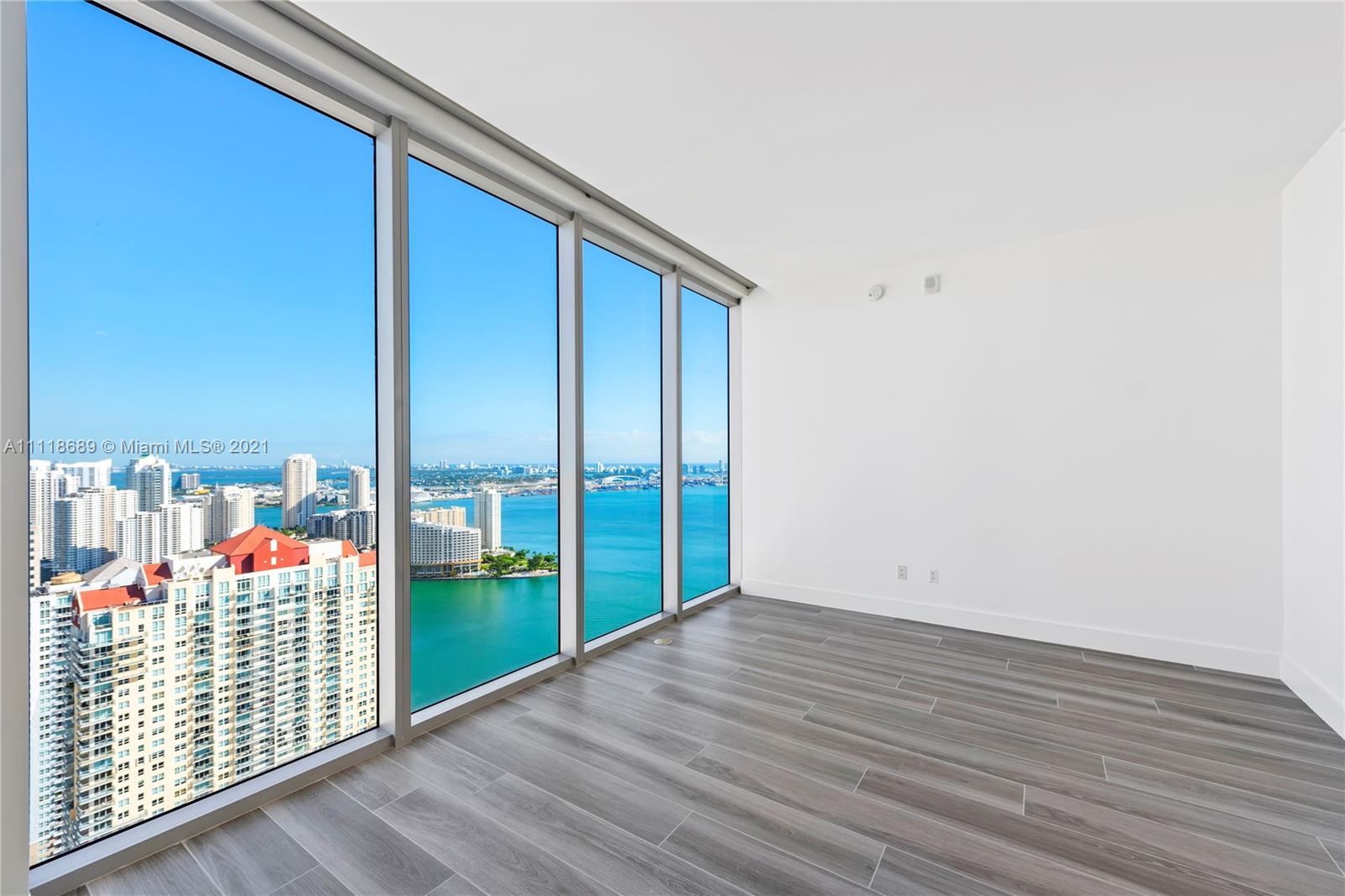 BRICKELLHOUSE CONDO - Residential