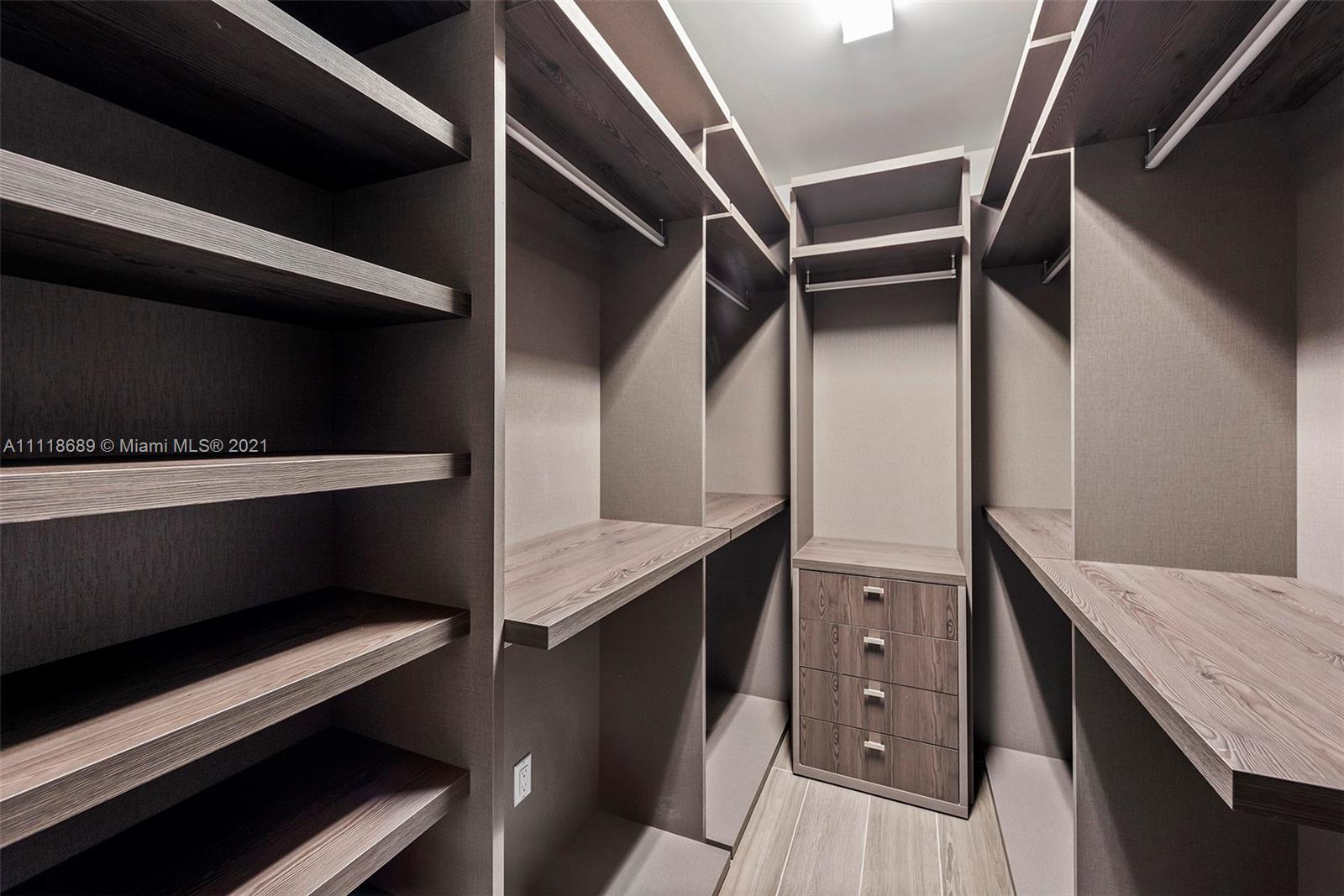 BRICKELLHOUSE CONDO - Residential