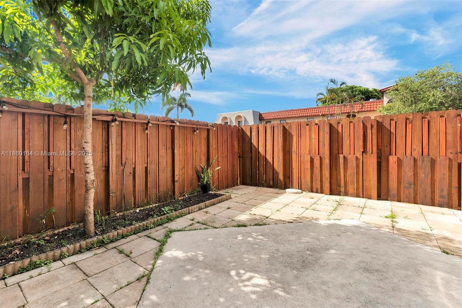 NOVA NORTH CONDOMINIUM 4 - Residential Lease