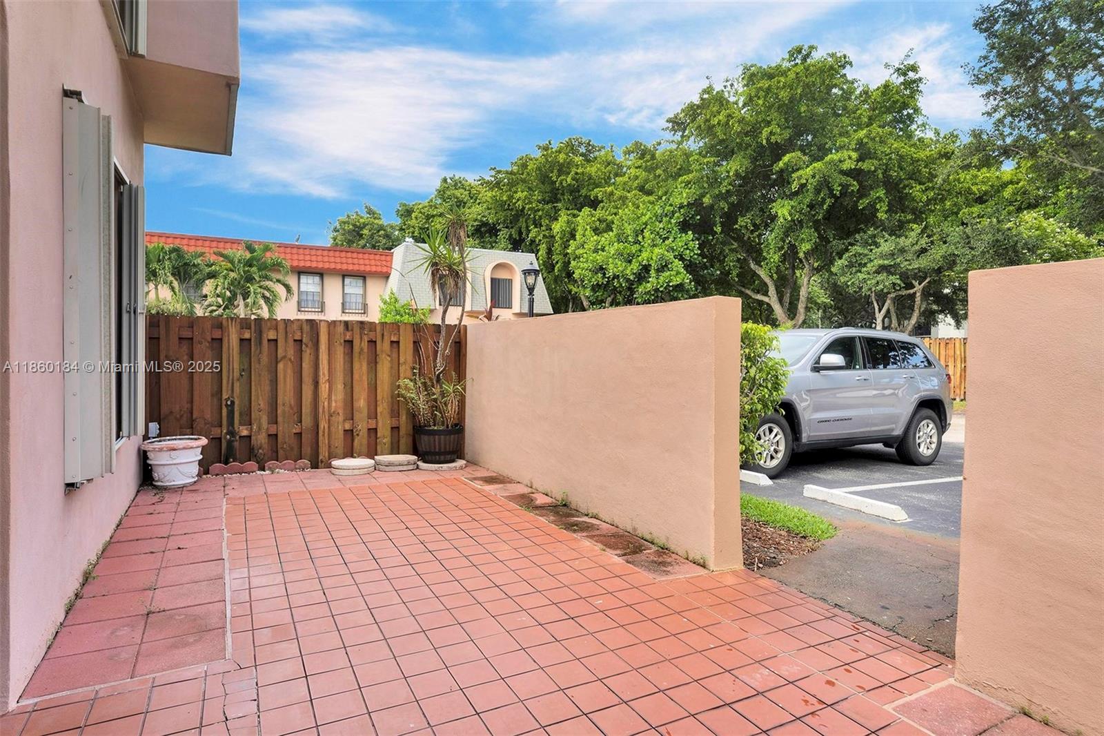 NOVA NORTH CONDOMINIUM 4 - Residential Lease