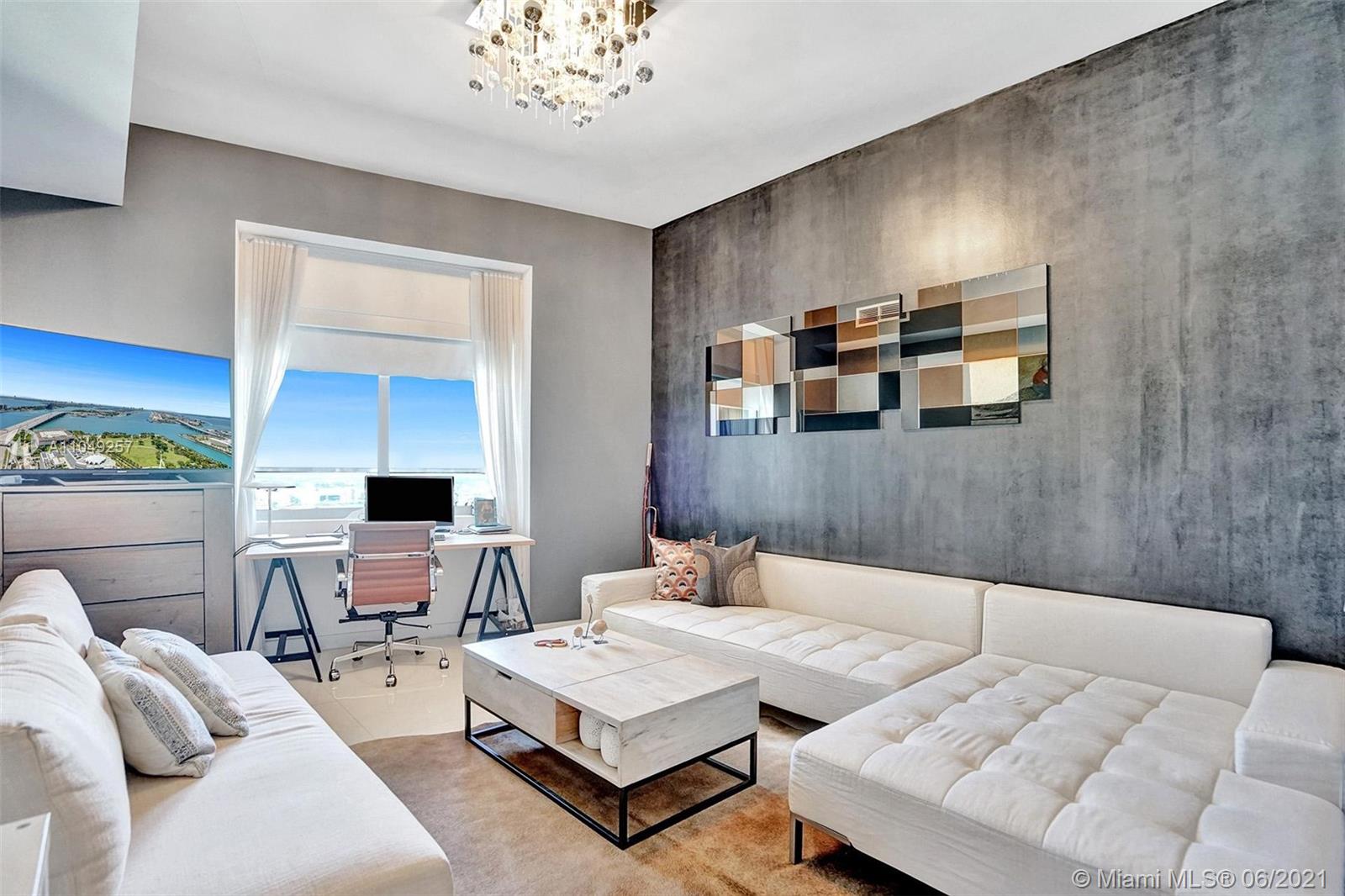 MARQUIS CONDO - Residential