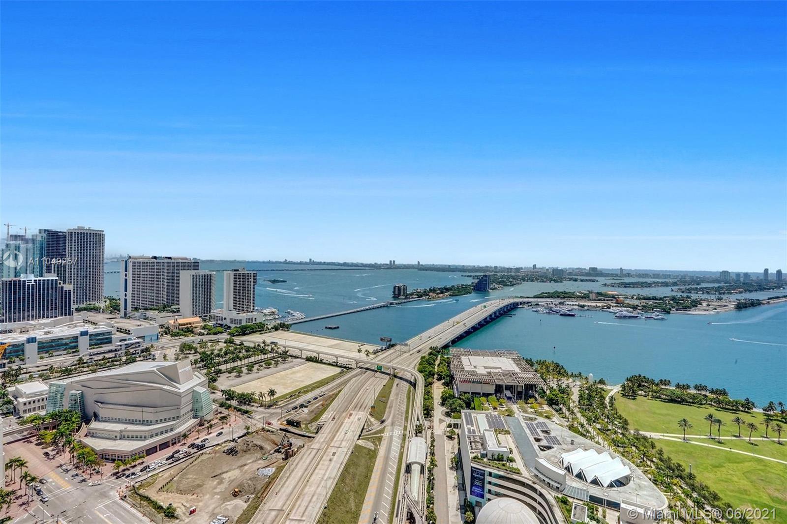 MARQUIS CONDO - Residential