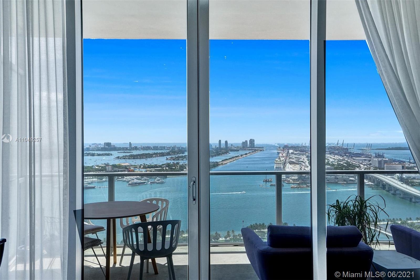 MARQUIS CONDO - Residential