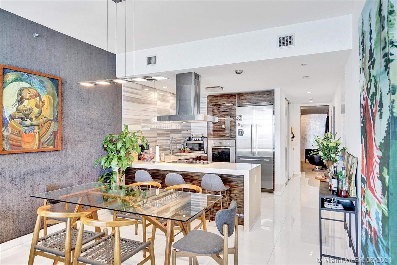 MARQUIS CONDO - Residential