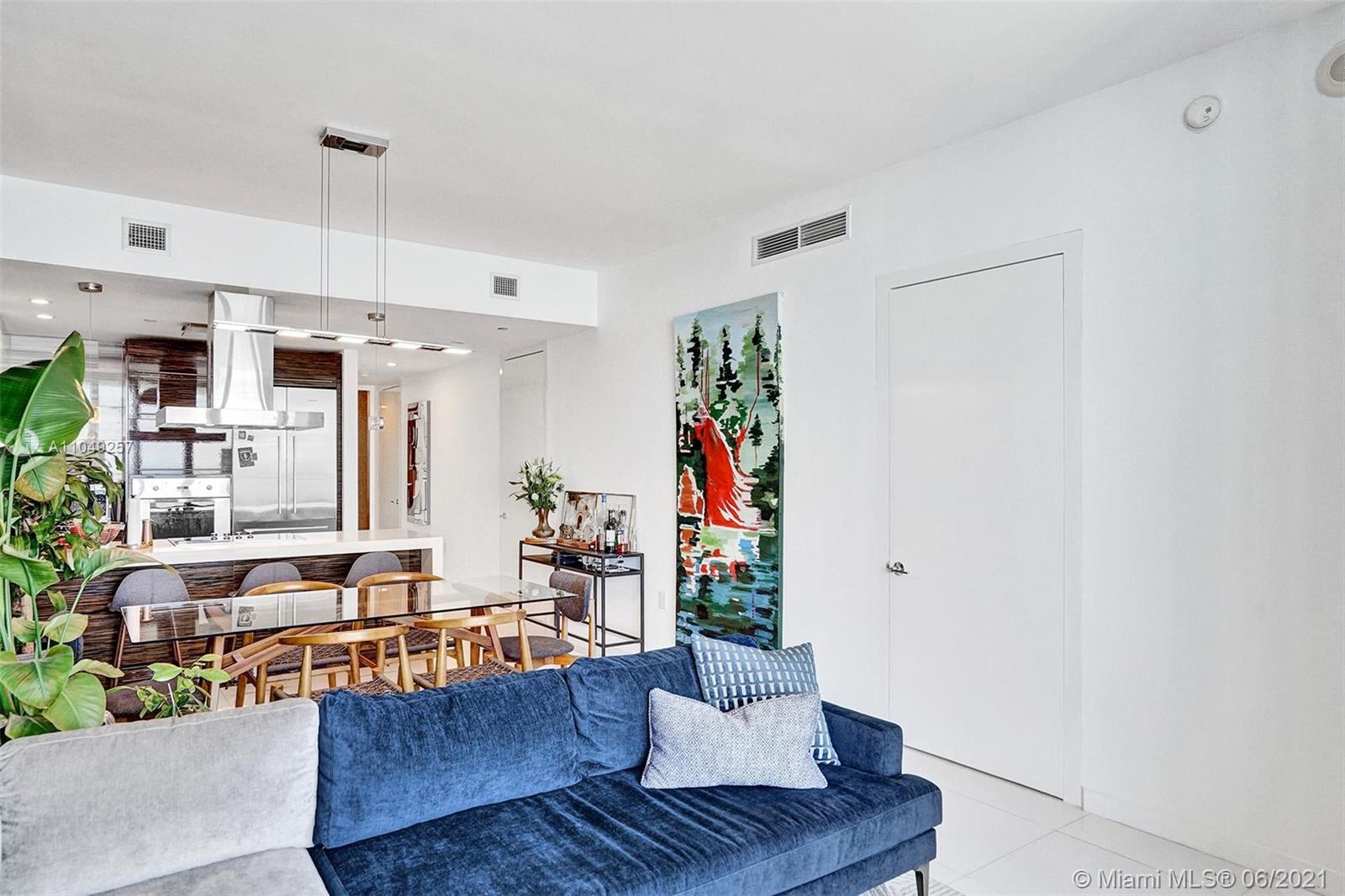 MARQUIS CONDO - Residential