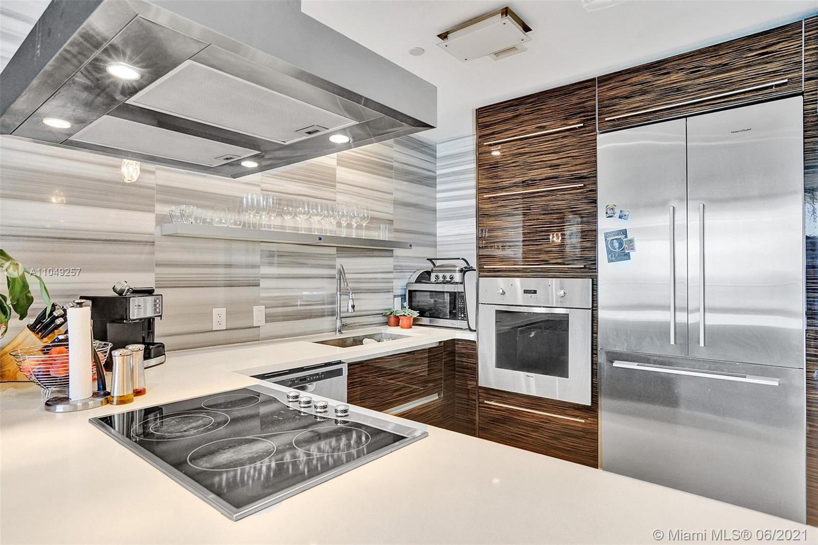 MARQUIS CONDO - Residential