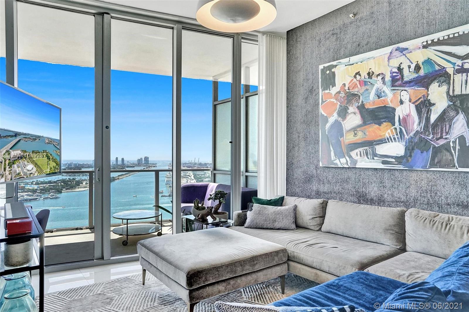 MARQUIS CONDO - Residential