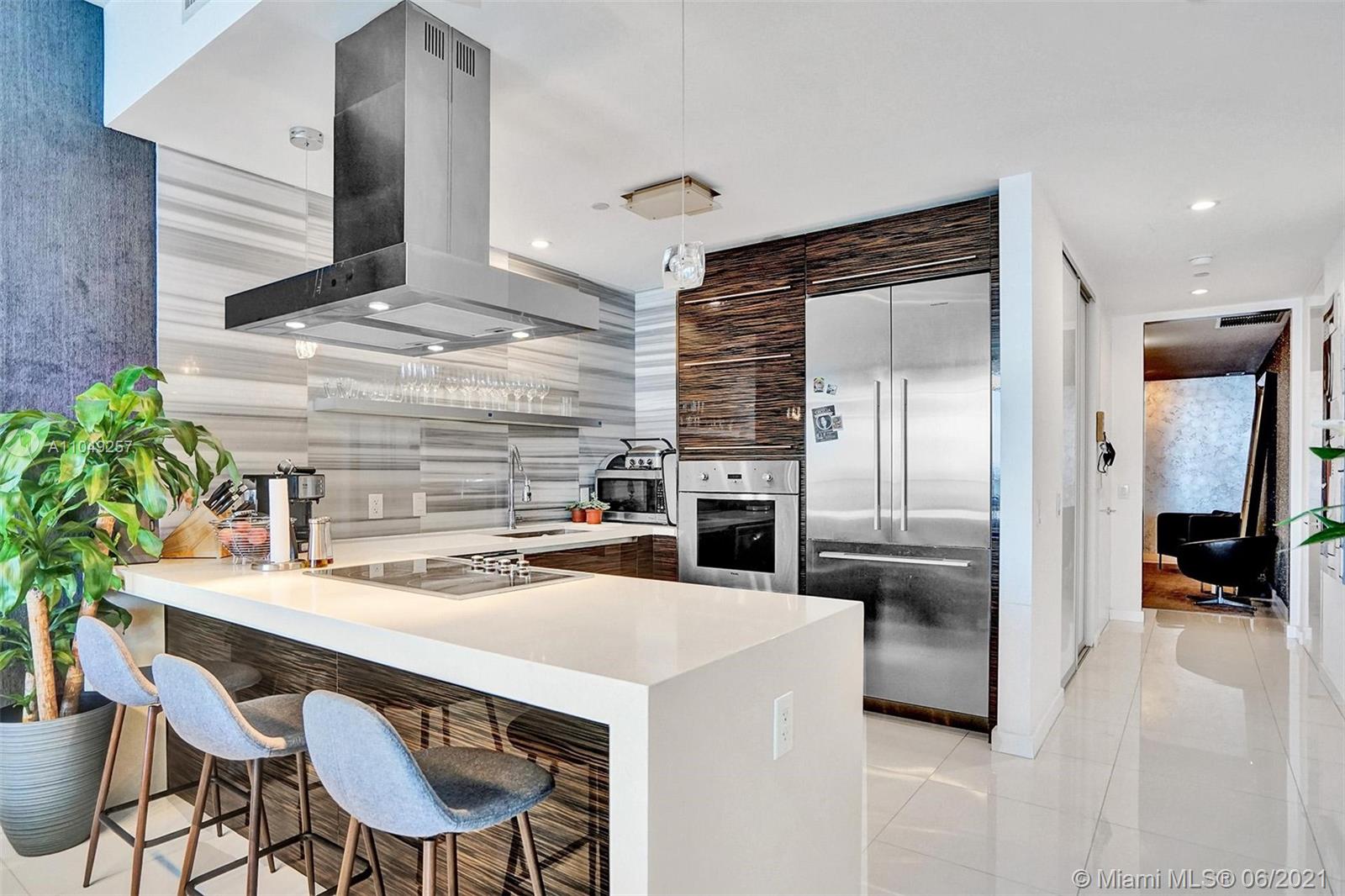 MARQUIS CONDO - Residential