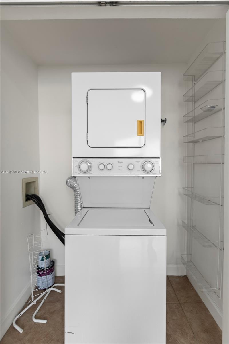 223 CALABRIA CONDO - Residential Lease