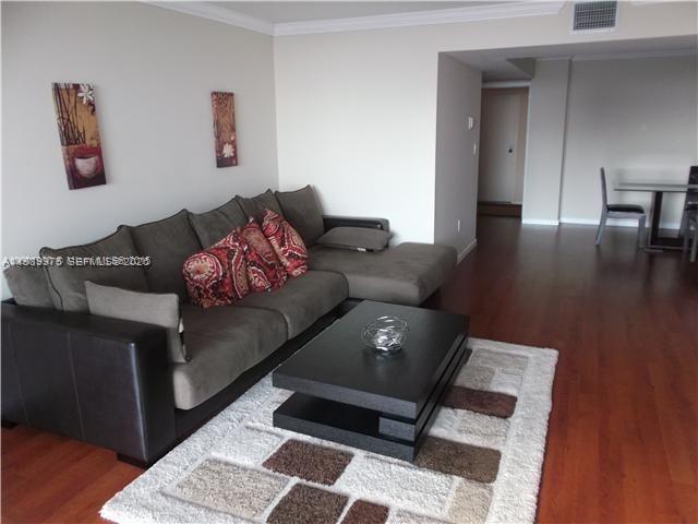 BRICKELL BAY CLUB CONDO - Residential