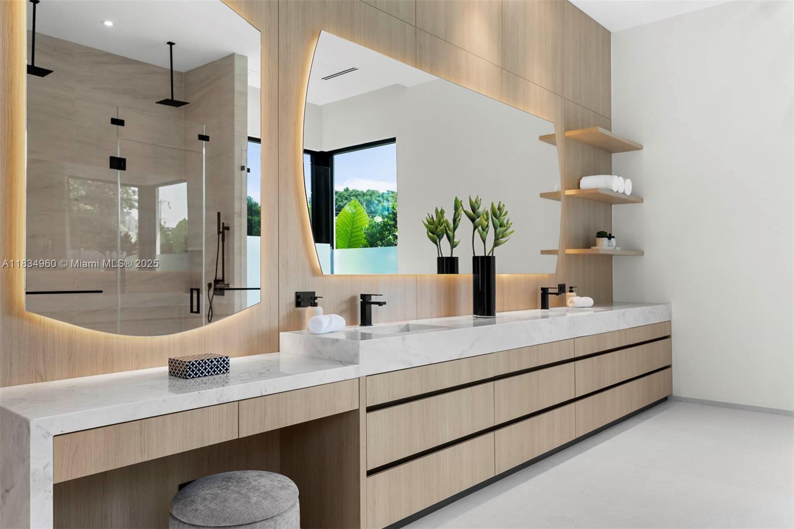 MILLER DRIVE ESTS 1ST ADD - Residential