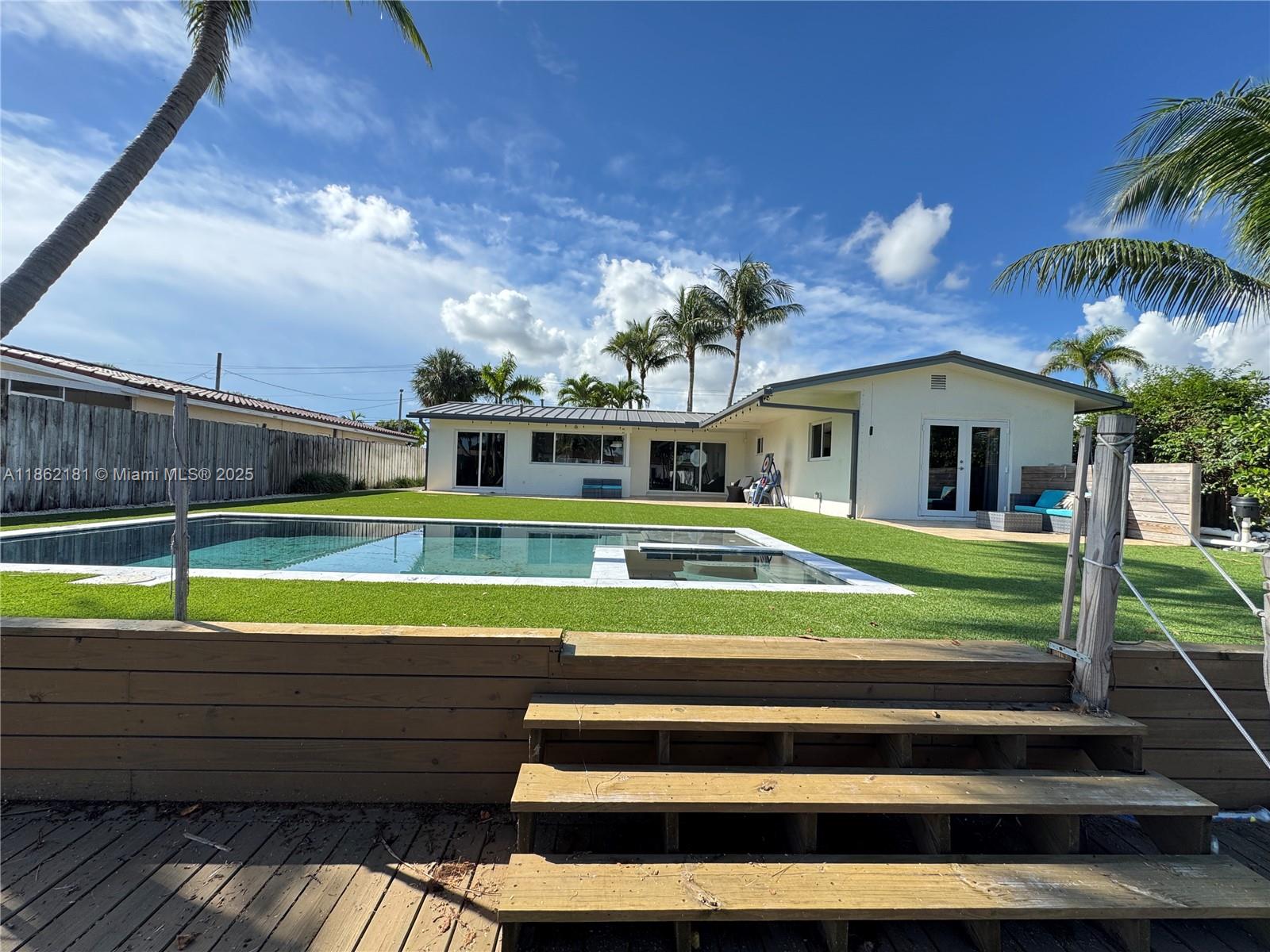 GILL ISLES - Residential Lease