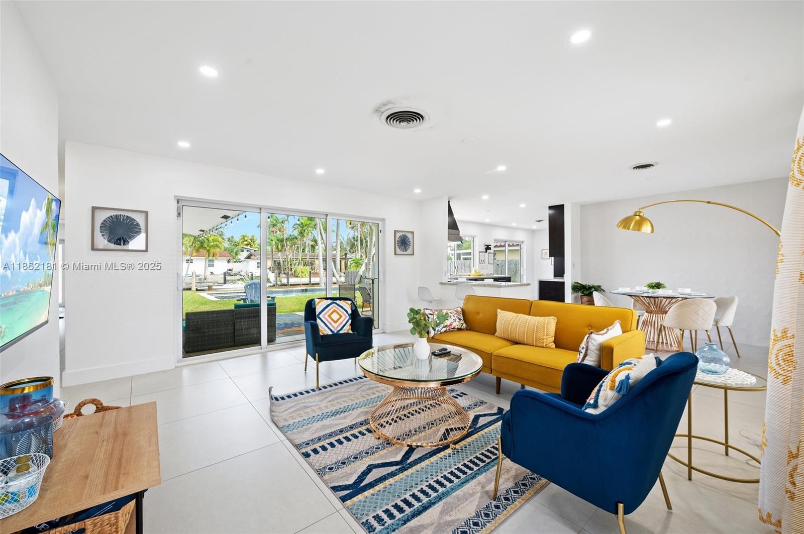 GILL ISLES - Residential Lease