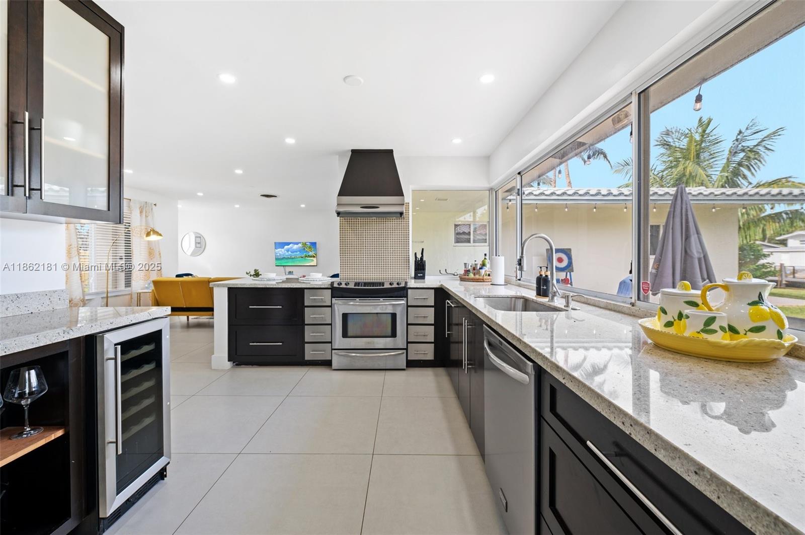 GILL ISLES - Residential Lease