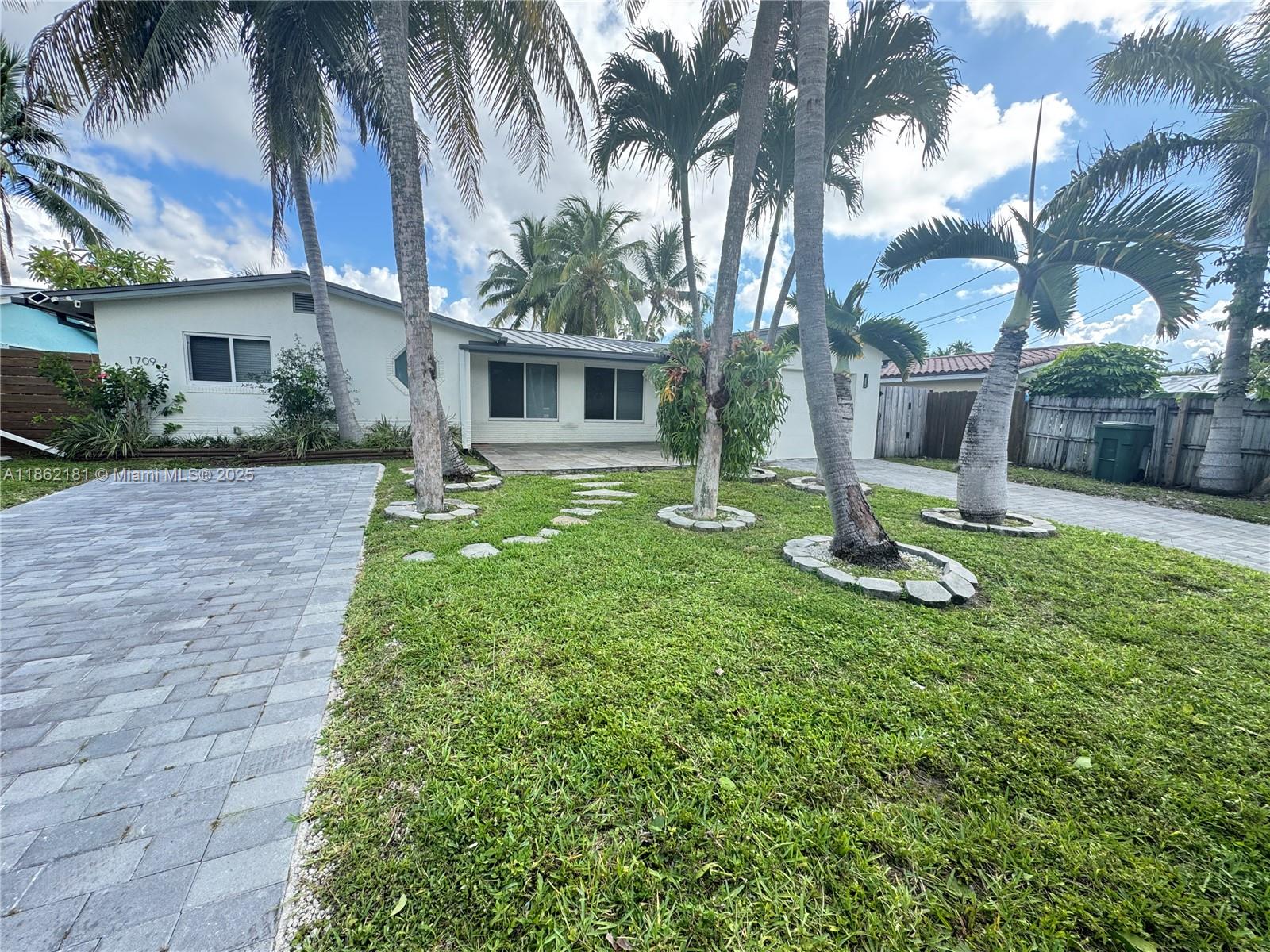 GILL ISLES - Residential Lease