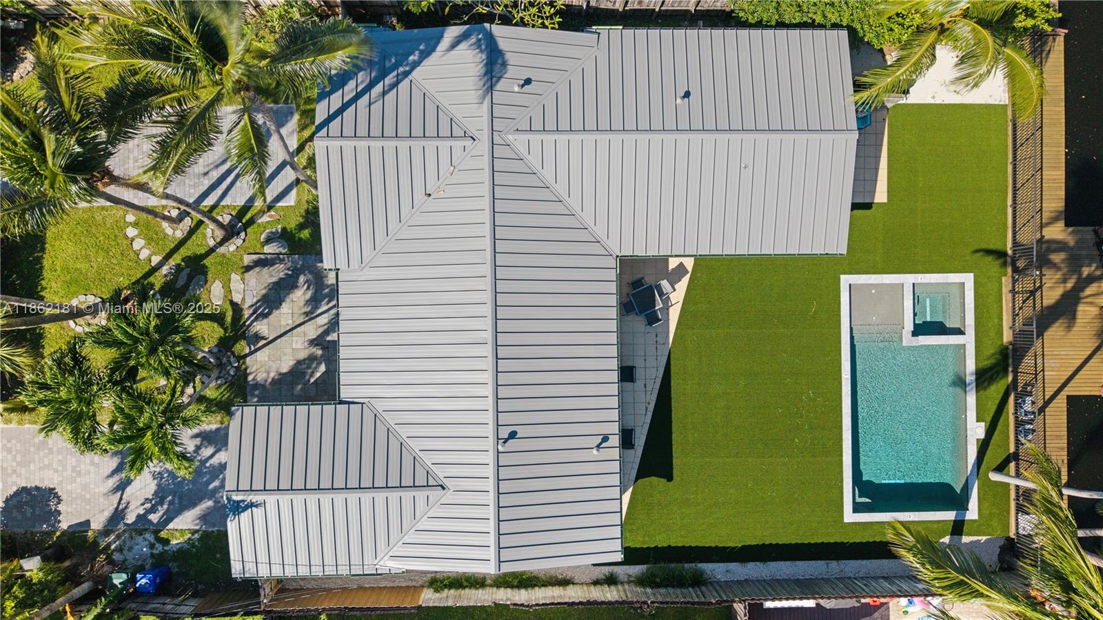 GILL ISLES - Residential Lease