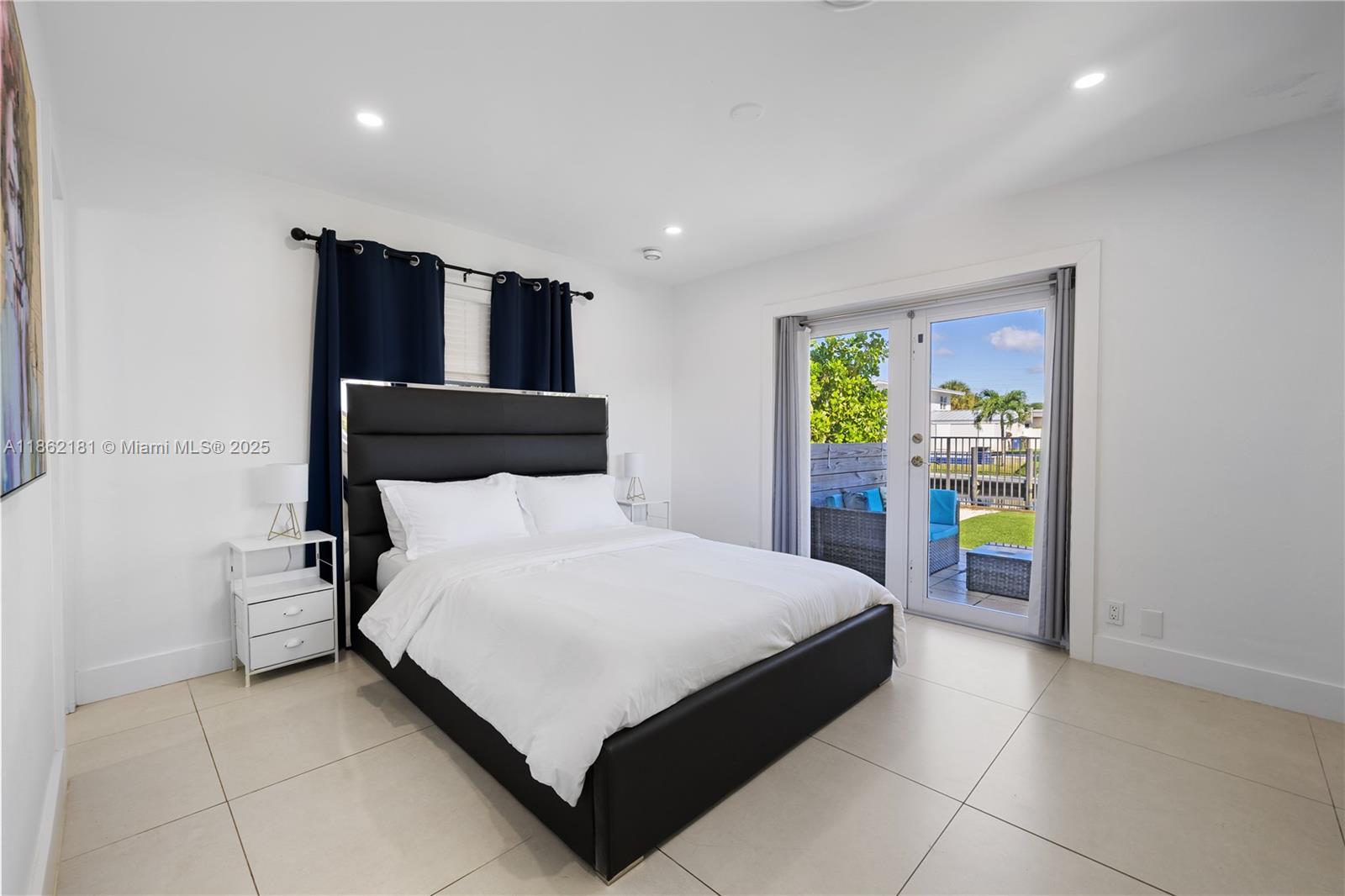 GILL ISLES - Residential Lease