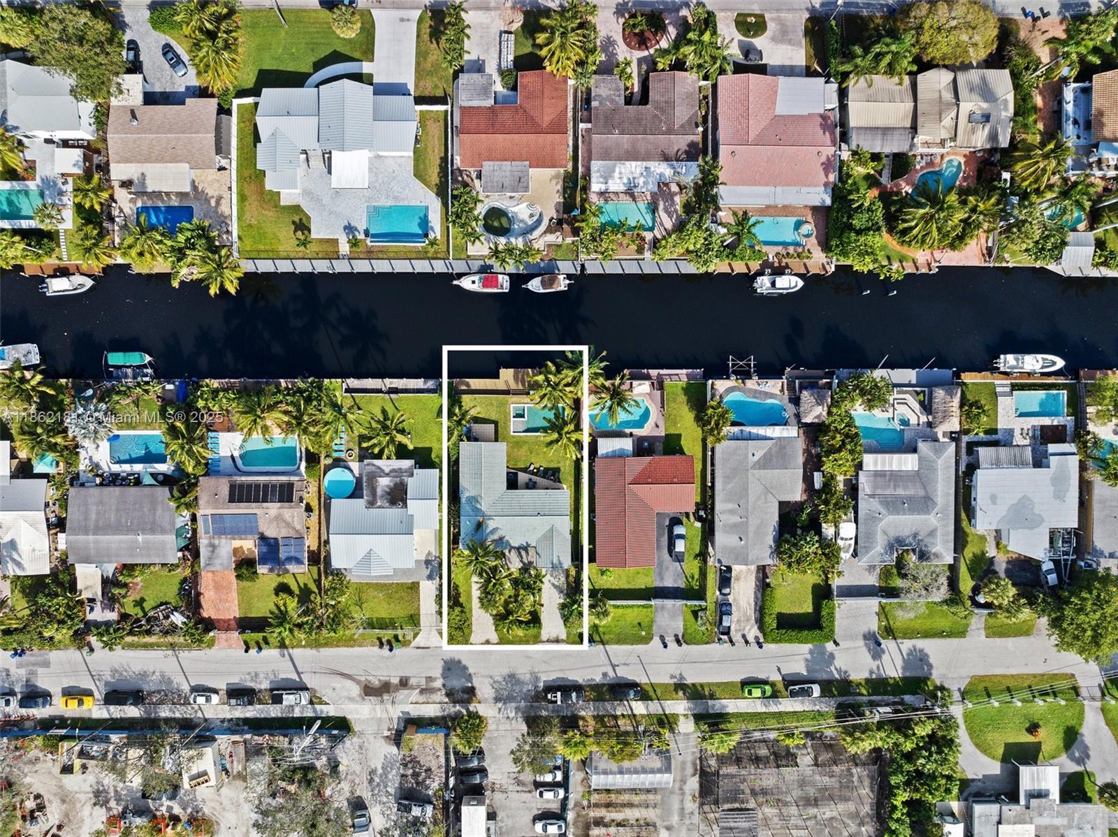 GILL ISLES - Residential Lease