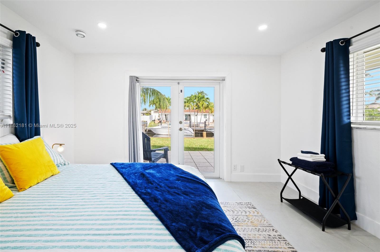 GILL ISLES - Residential Lease