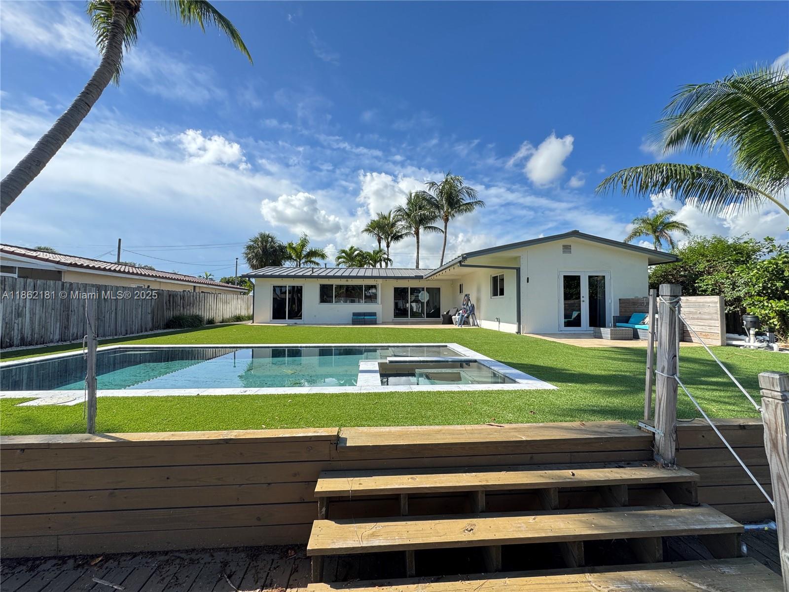 GILL ISLES - Residential Lease