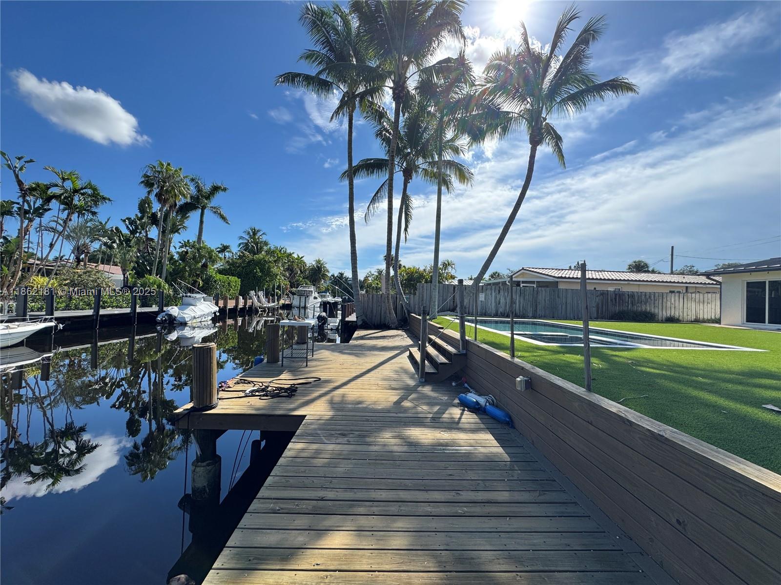 GILL ISLES - Residential Lease