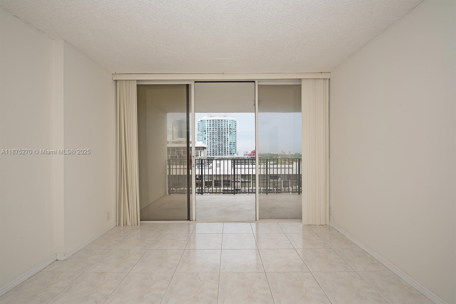 BRICKELL PLACE CONDO - Residential