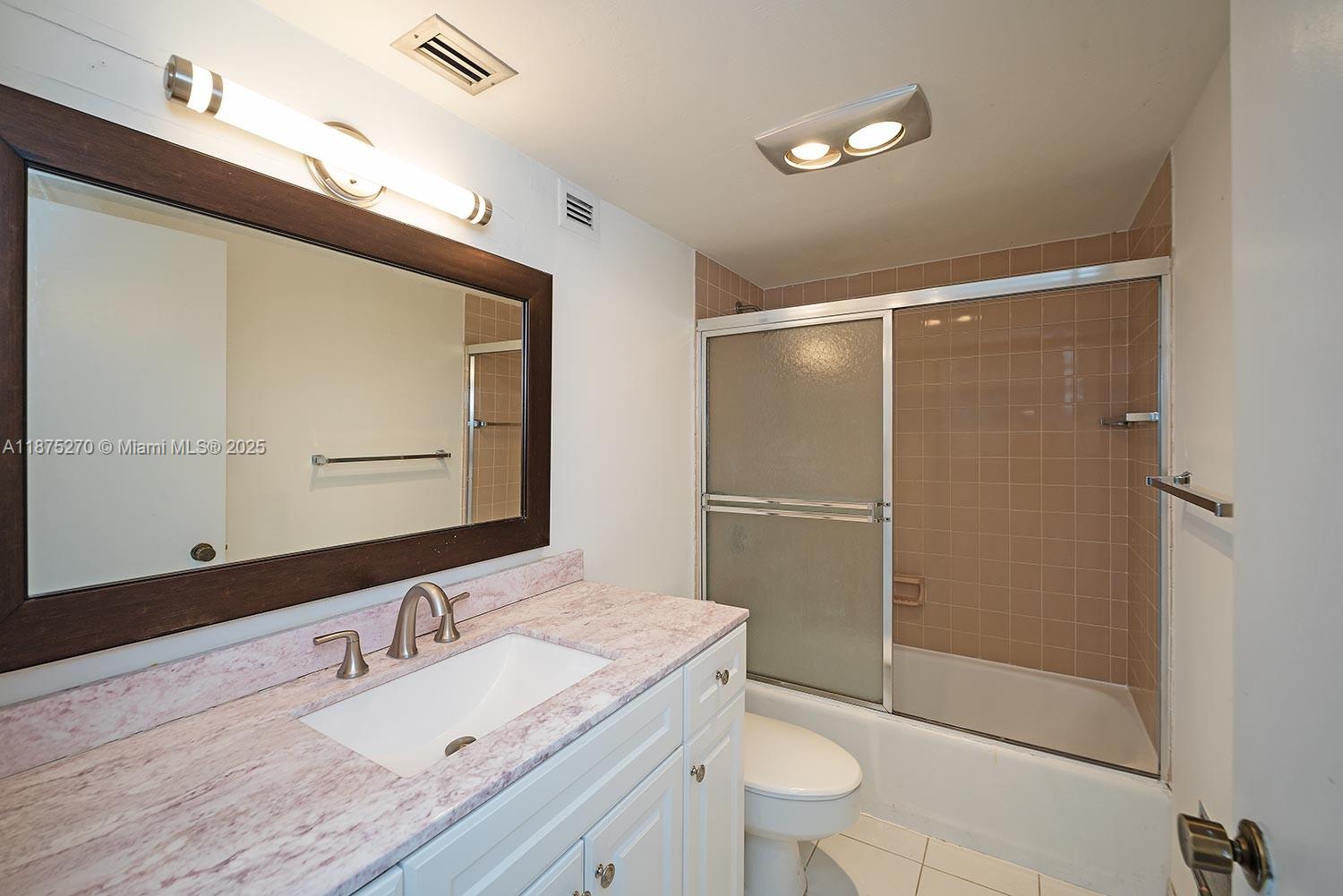 BRICKELL PLACE CONDO - Residential