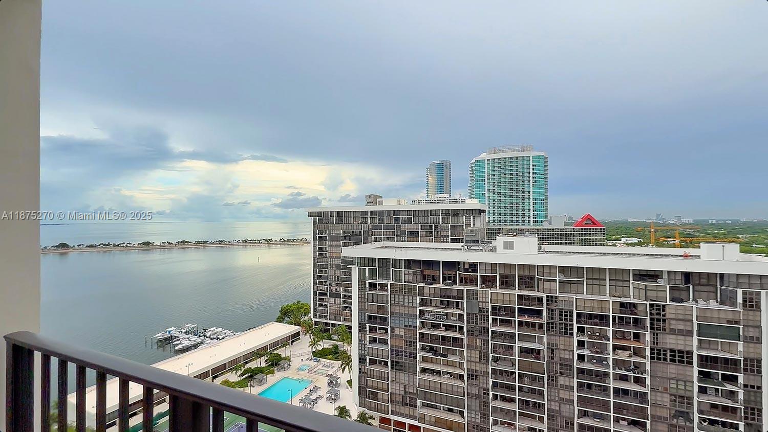 BRICKELL PLACE CONDO - Residential