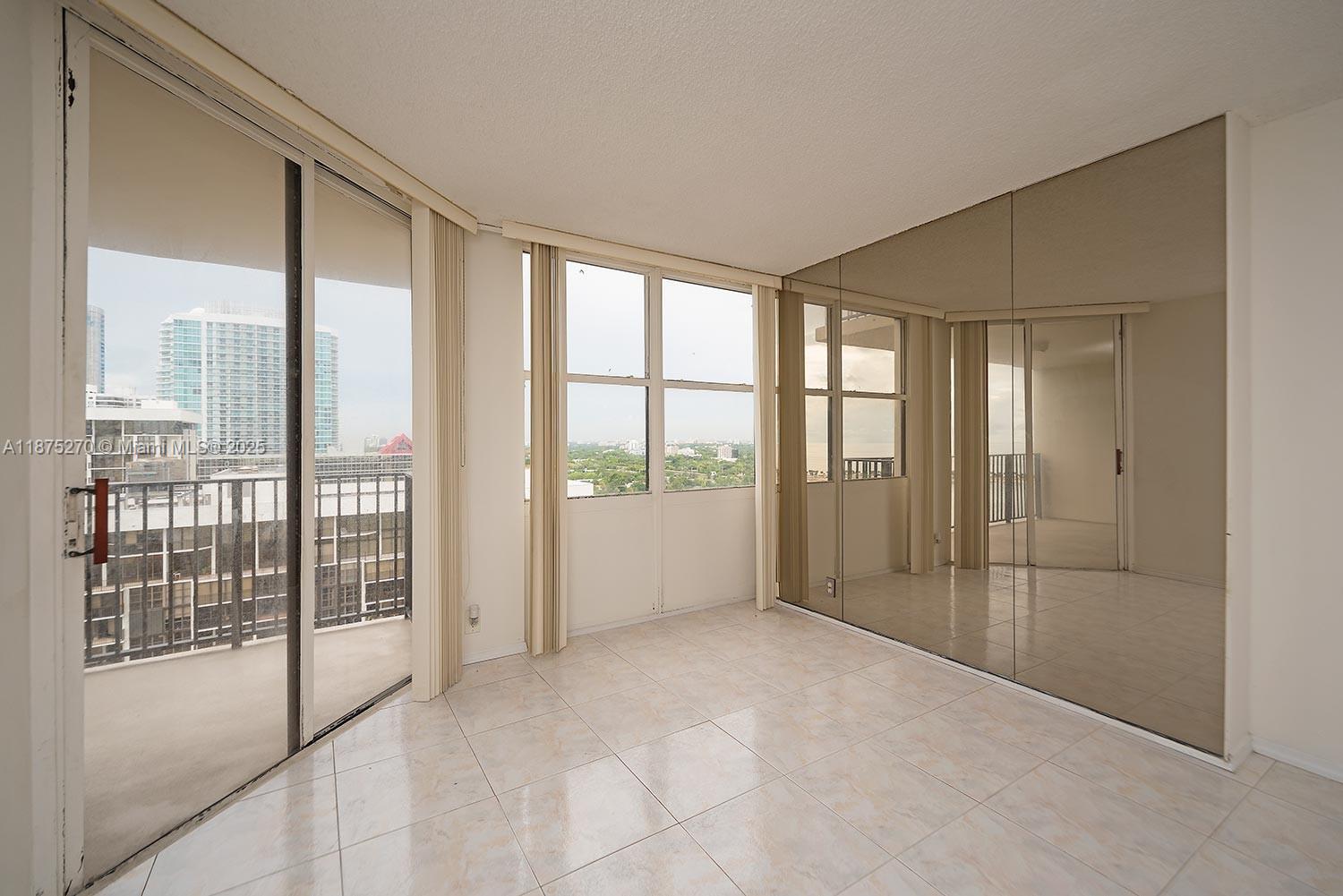 BRICKELL PLACE CONDO - Residential