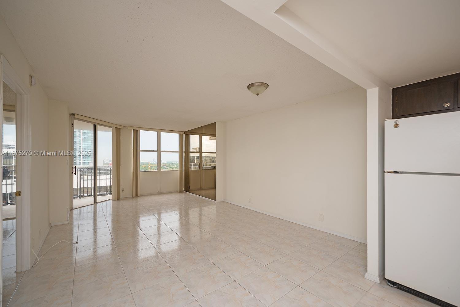 BRICKELL PLACE CONDO - Residential