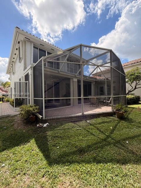 DORAL ESTATES VILLAS - Residential