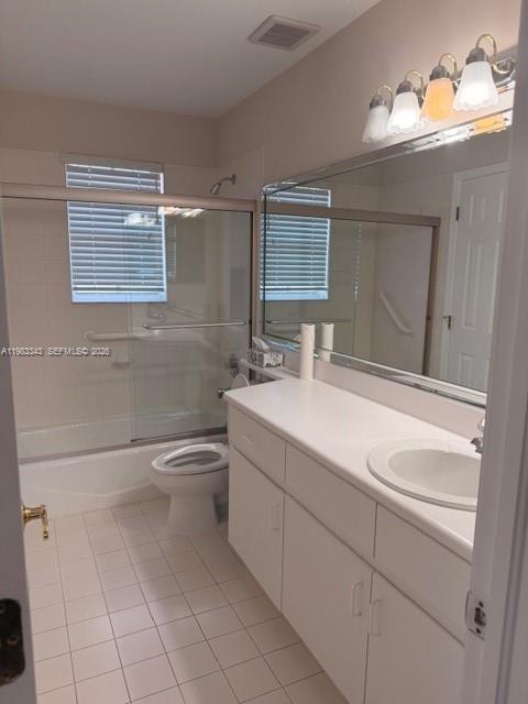 DORAL ESTATES VILLAS - Residential